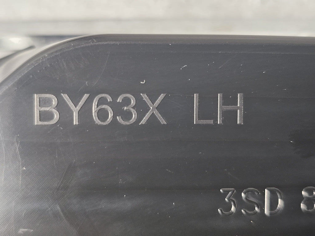 BENTLEY CONTINENTAL GT V8 2018 LEFT SIDE GRILL WING FENDER TRIM VENT 3SD821273