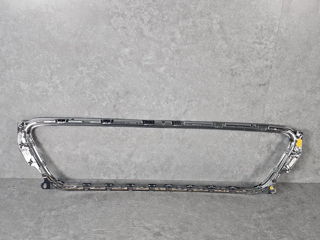 BENTLEY REAR NUMBER PLATE SURROUND CHROME TRIM 3SD807977