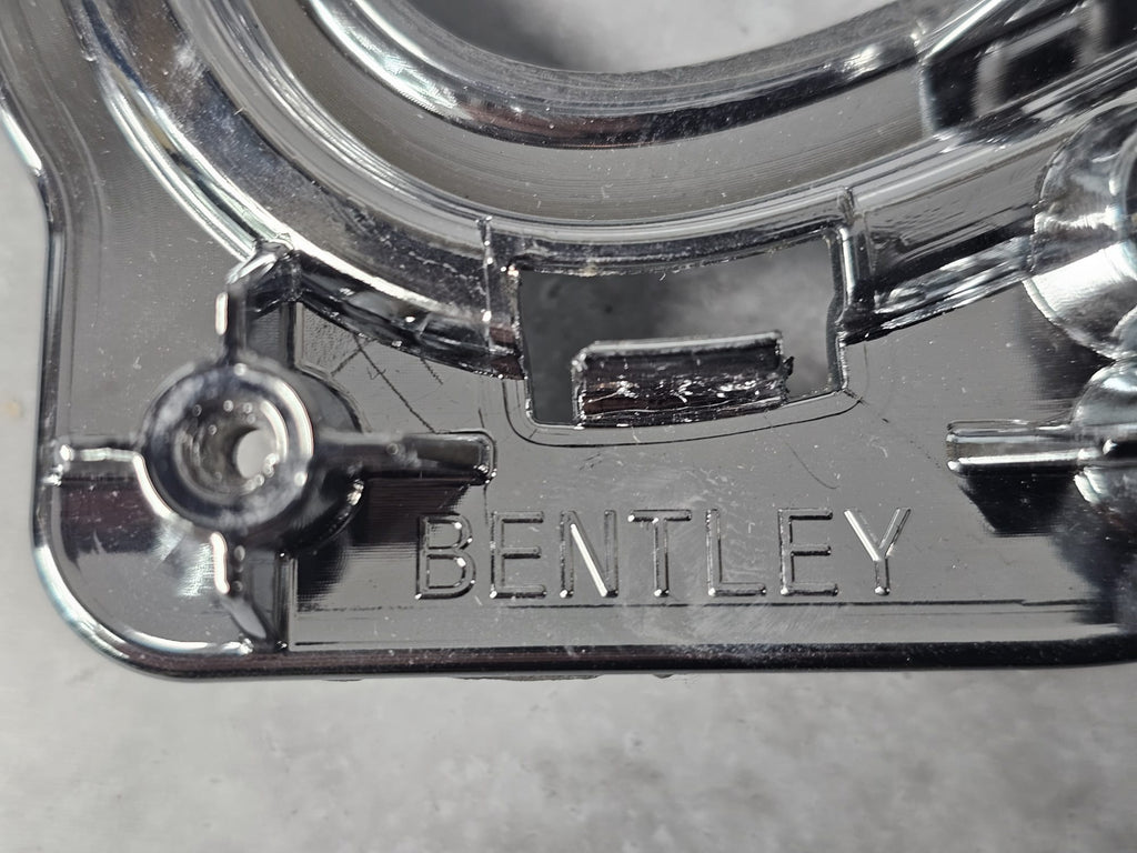 BENTLEY REAR NUMBER PLATE SURROUND CHROME TRIM 3SD807977