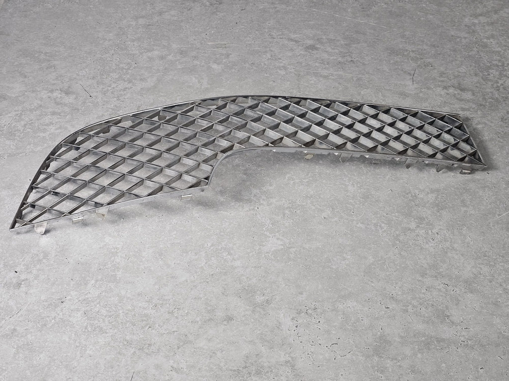 BENTLEY CONTINENTAL GRILLE MOULDING FRONT COVER LEFT HAND 3W5807681