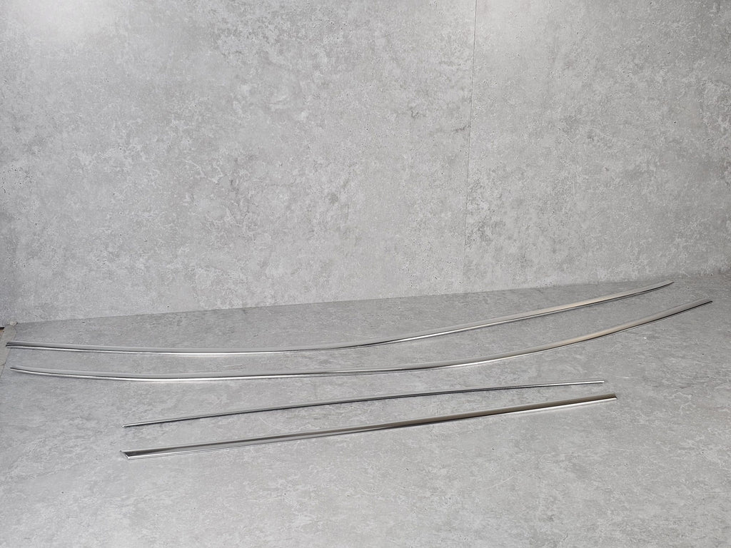 BENTLEY BENTAYGA  (2015+) TRIM FOR DOOR WINDOW FRAME 36A853985A