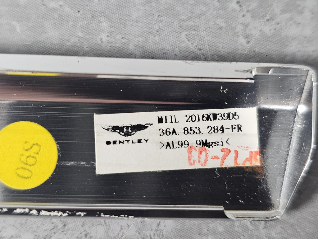 BENTLEY BENTAYGA ASSY BRIGHTWARE APOST FRONT RIGHT HAND 36A853284 FR