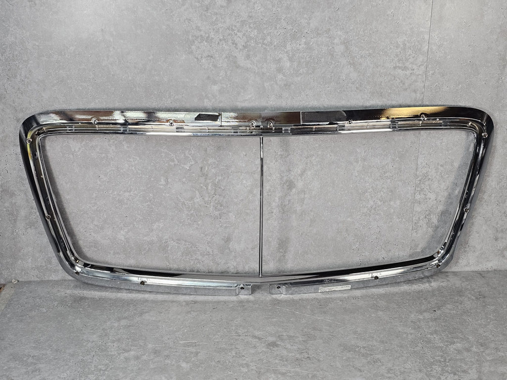BENTLEY BENTAYGA BY636 FRONT GRILL SURROUND 36A853641R