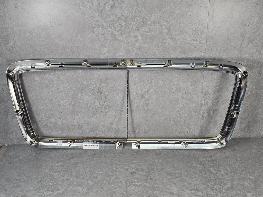 BENTLEY BENTAYGA BY636 FRONT GRILL SURROUND 36A853641R
