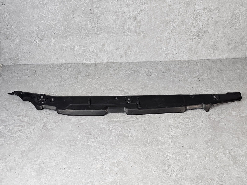 AUDI RSQ8 FRONT RIGHT WING END PLATE PLASTIC 4M8821112