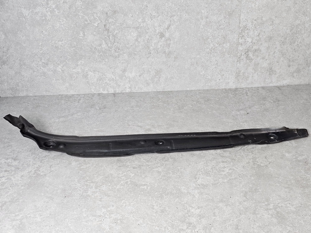 AUDI RSQ8 FRONT LEFT WING END PLATE PLASTIC 4M8821111
