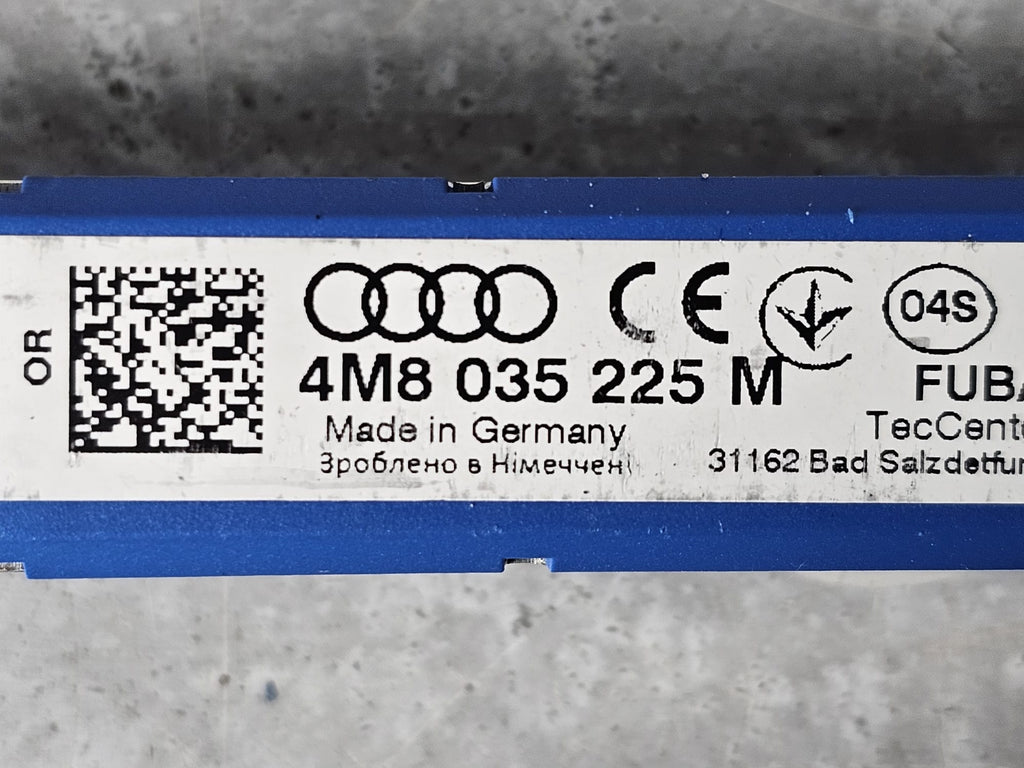 AUDI Q8 ANTENNA BOOSTER 4M8035225M