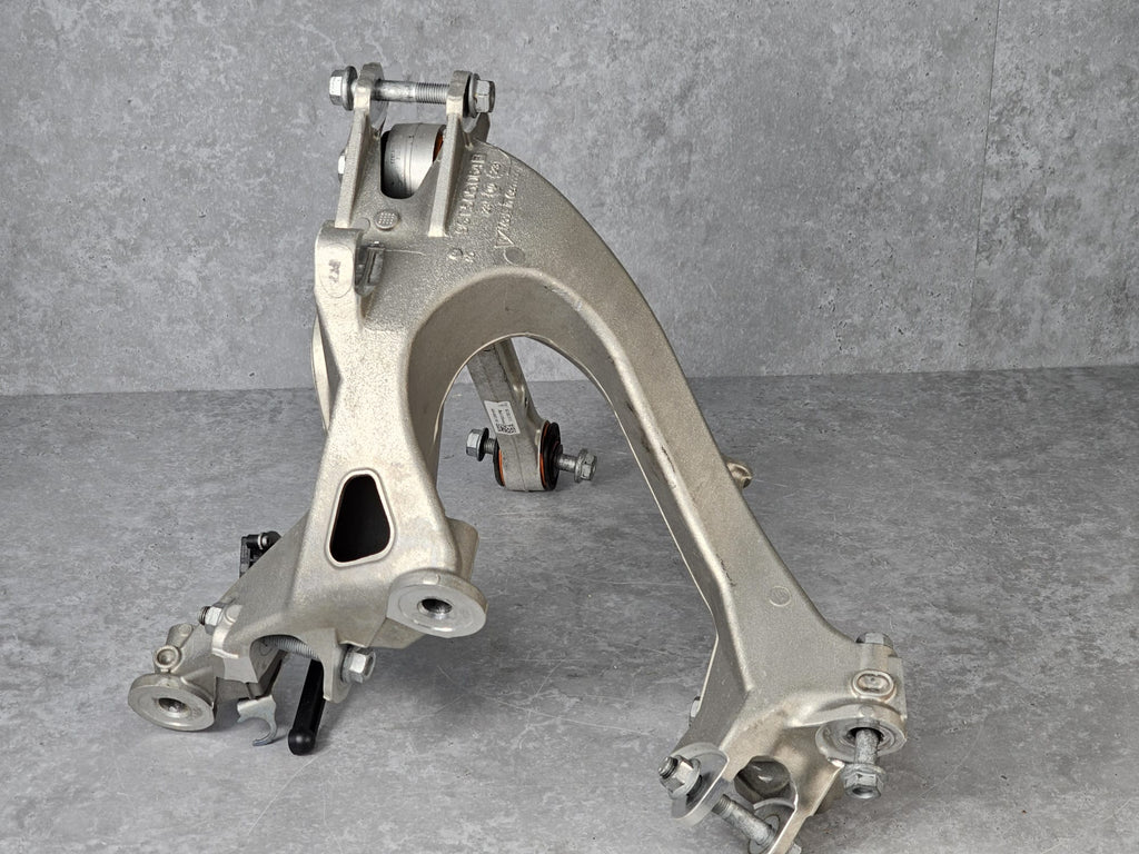 PORSCHE 992 GT3/ RS REAR RIGHT AXLE CROSS MEMBER SIDE PART 9GT505064F