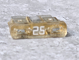 MCLAREN BLADE FUSE 25A 11M0946CP
