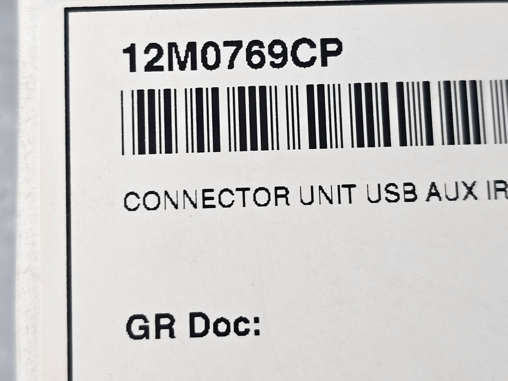 MCLAREN P1 CONNECTOR UNIT USB AUX IRIS AIS 12M0769CP
