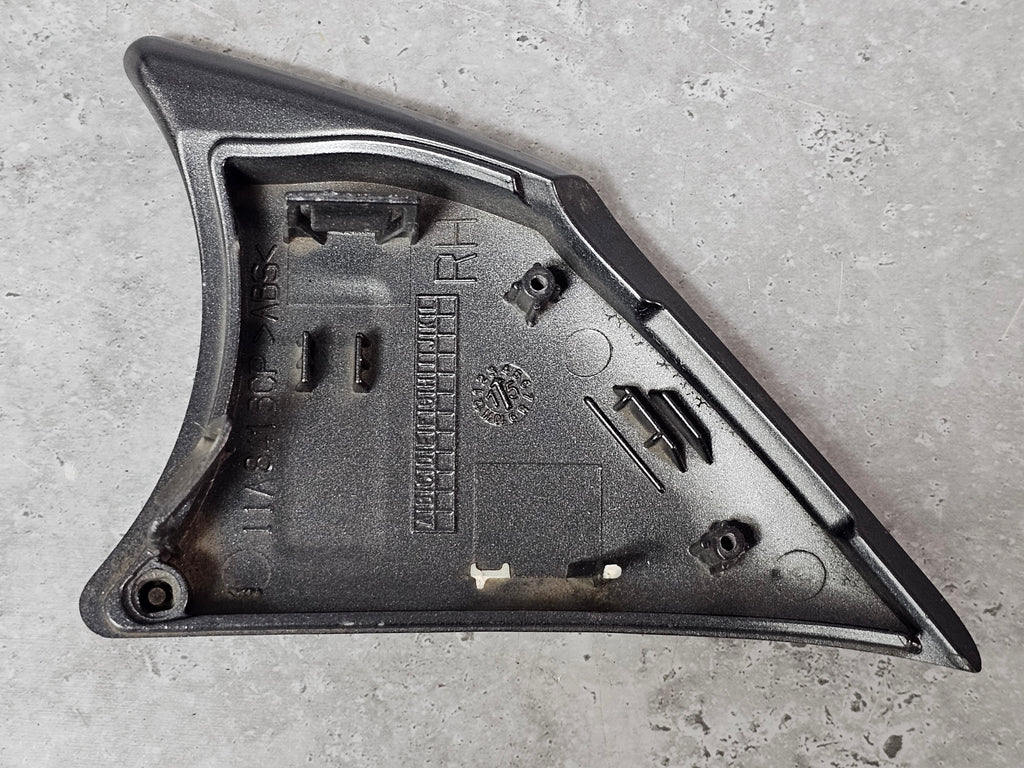 MCLAREN 570S MIRROR SCALP LOWER RH 11A8416CP