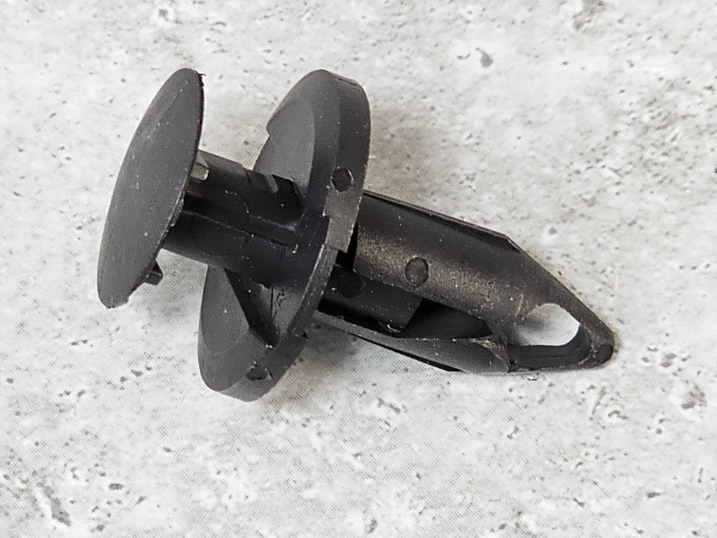 LANDROVER / RANGE ROVER  PACK OF 5 TRIM CLIPS ANR2224