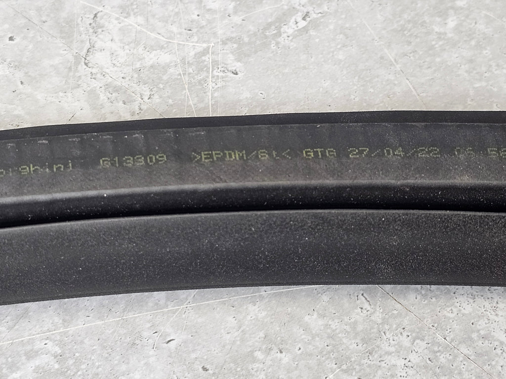 LAMBORGHINI AVENTADOR DOOR SEAL, INNER 476831707B