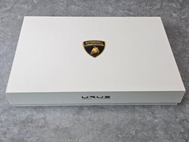 LAMBORGHINI URUS WELCOME KIT CAR FRAGRANCE BOX GLOVES CREAM WITH BAG