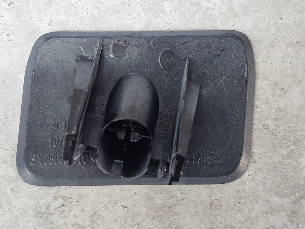 MASERATI GRANTURISMO HEADLAMP WASHER COVER LEFT SX080056700 (GREY)