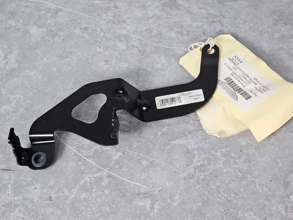ASTON MARTIN DB12 CLEAN AIRDUCT SUPPORT BRACKET RH RY53-9C677-AB