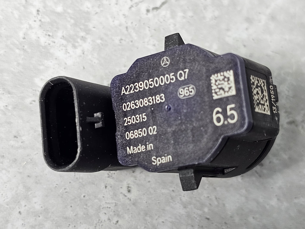 MERCEDES PARKING SENSOR A2239050005999