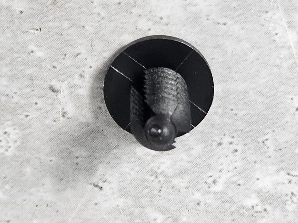 MERCEDES W202 W203 S204 C CLASS FRONT WING SCREW PLUG A0029973386