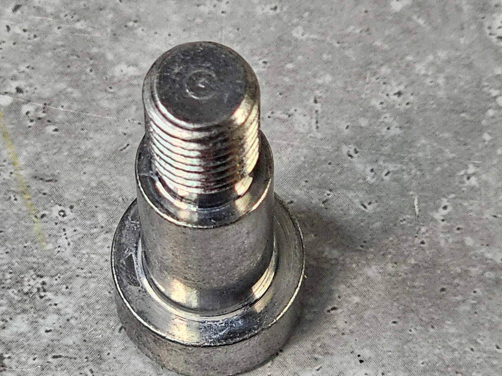 MCLAREN SHOULDER BOLT CAP HD M10 00RA021
