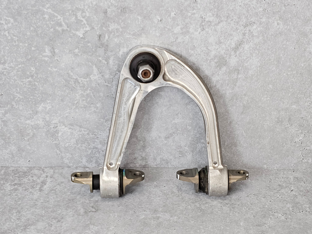 MCLAREN P1 REAR UPPER CONTROL ARM 12B0514CP