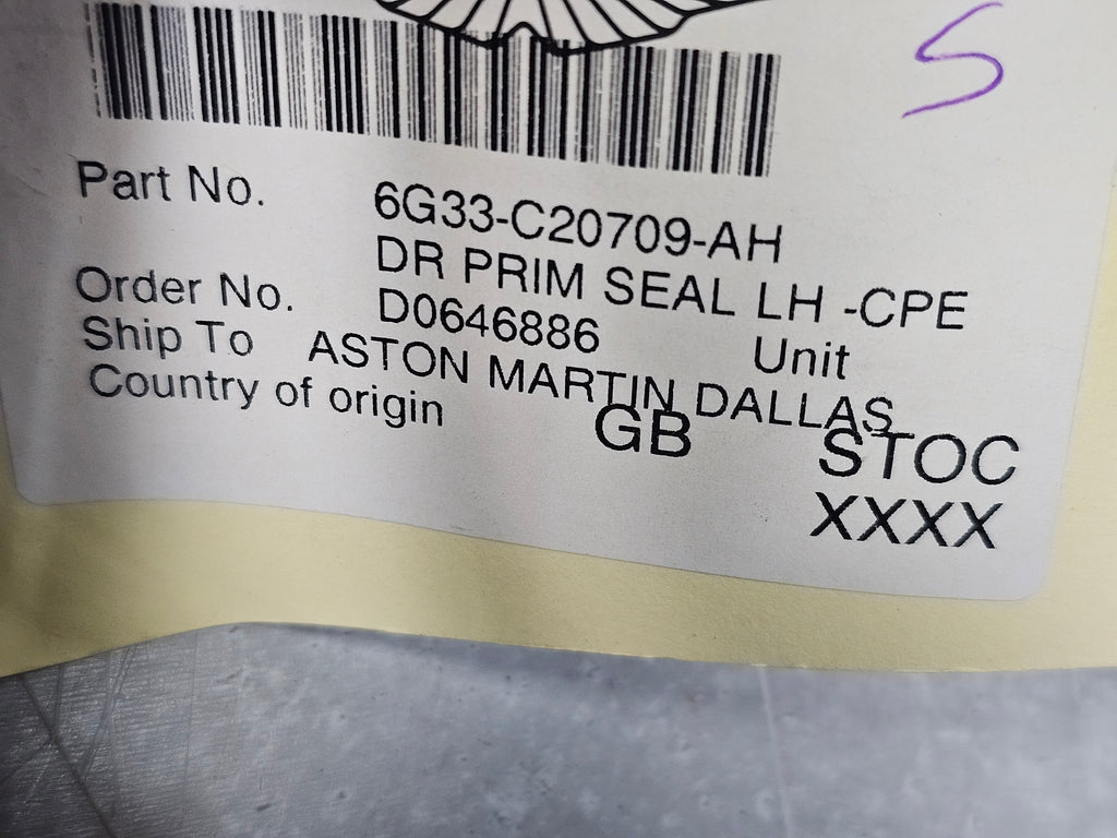 ASTON MARTIN V8 VANTAGE COUPE LEFT SIDE DOOR WEATHERSTRIP 6G33-C20709-AH