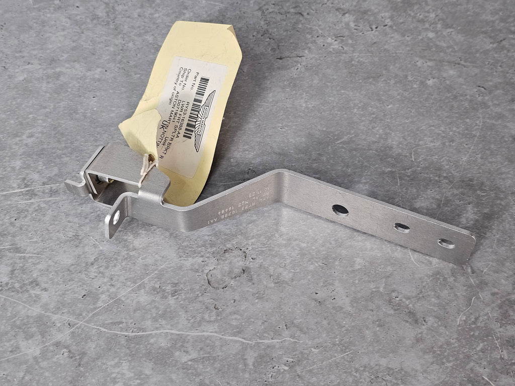ASTON MARTIN LOWER FRONT RIGHT SPLITTER BRACKET RY53-16388-AA
