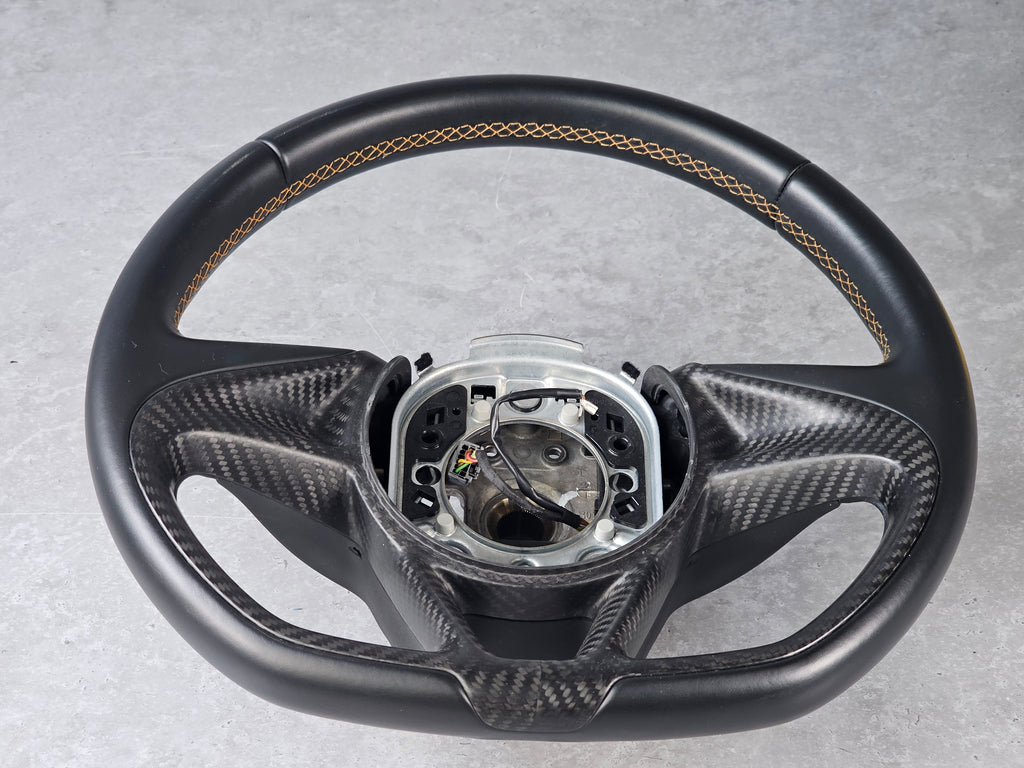 MCLAREN 720S LEATHER/ CARBON STEERING WHEEL ORANGE STITCHING 14N0399CP-14SW246