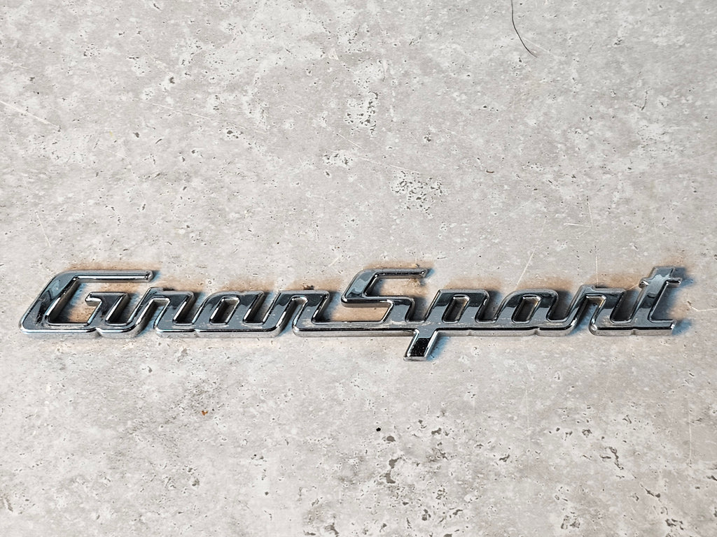 MASERATI LEVANTE RH GRANSPORT LATERAL EMBLEM 670102610