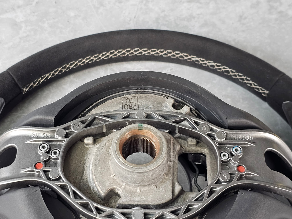 MCLAREN 570S/ 600LT MSO CARBON FIBRE & ALCANTARA STEERING WHEEL 13N1131CP-13006SW