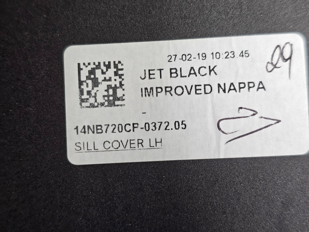 MCLAREN 720S LEFT SILL COVER JET BLACK NAPPA LEATHER 14NB720CP