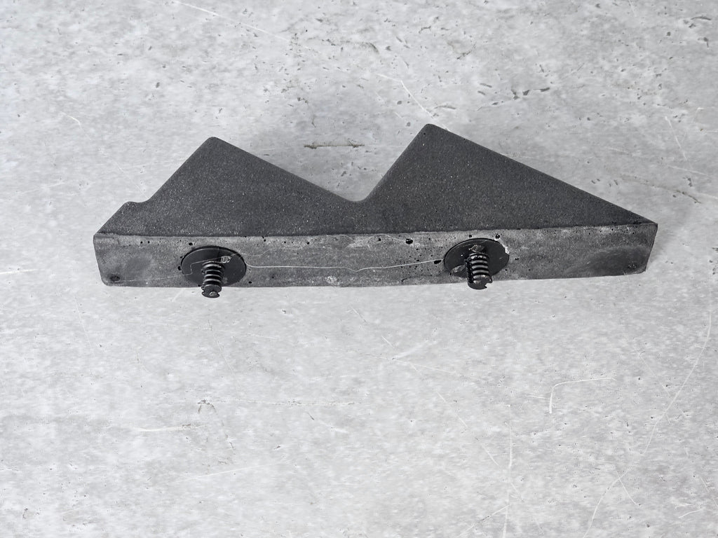 ASTON MARTIN LOWER RADIATOR SEAL KY63-8662-AA