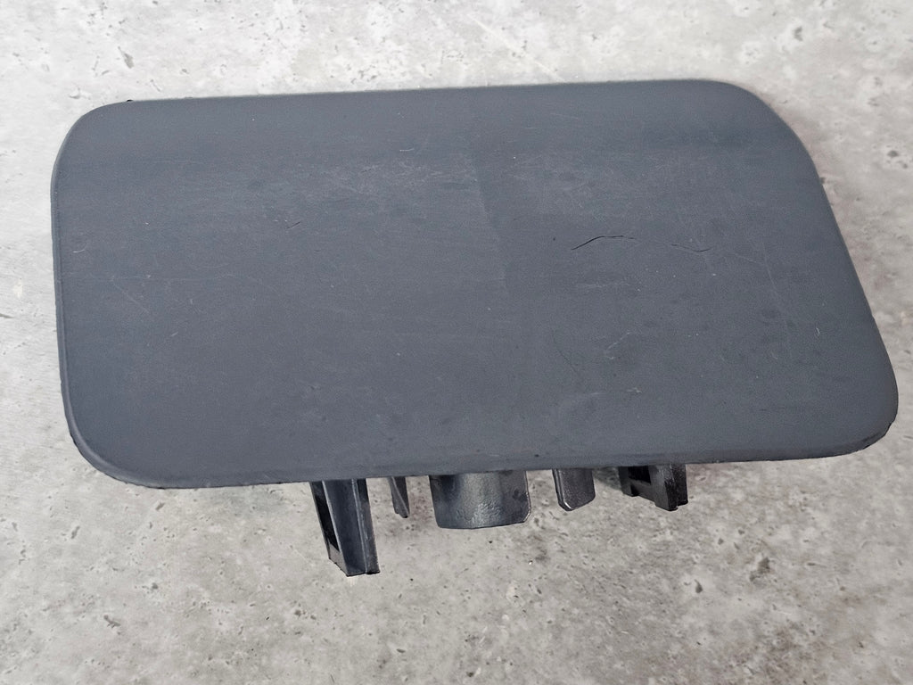 MASERATI GRANTURISMO HEADLAMP WASHER COVER LEFT SX080056700 (GREY)