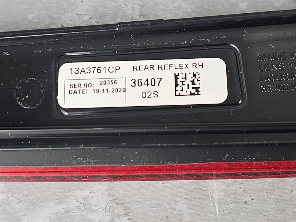 MCLAREN 720S REAR REFLECTOR RH DRIVERS SIDE 13A3761CP
