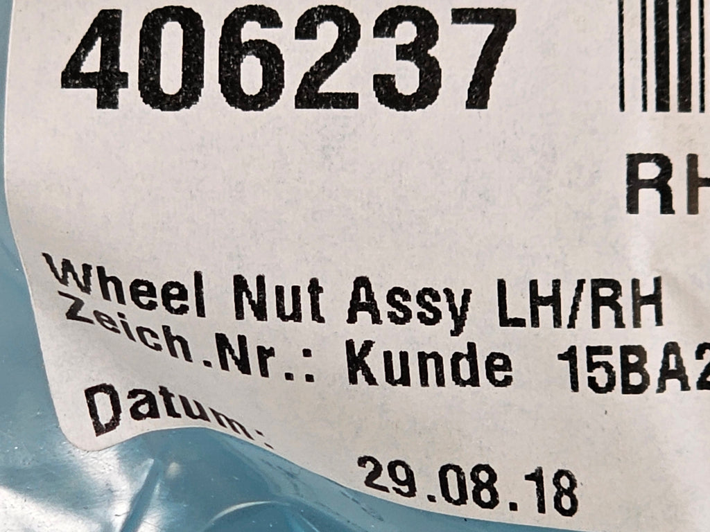 MCLAREN CENTRE LOCK WHEEL NUT, RH 15BA239CP