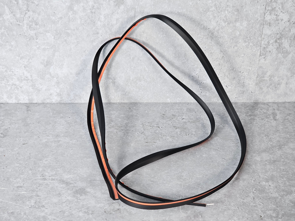 ASTON MARTIN DBX REAR WINDSCREEN SEAL KIT MY83-03297-AA