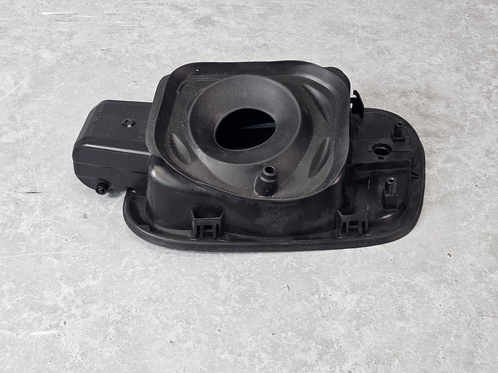 LAMBORGHINI URUS FUEL FILLER NECK 4ML809906A