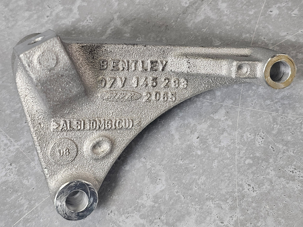 BENTLEY MULSANNE (2010+) IDLER BRACKET FOR RELAY ROLLER, D - 20.03.2017>> 07V 145 283 B