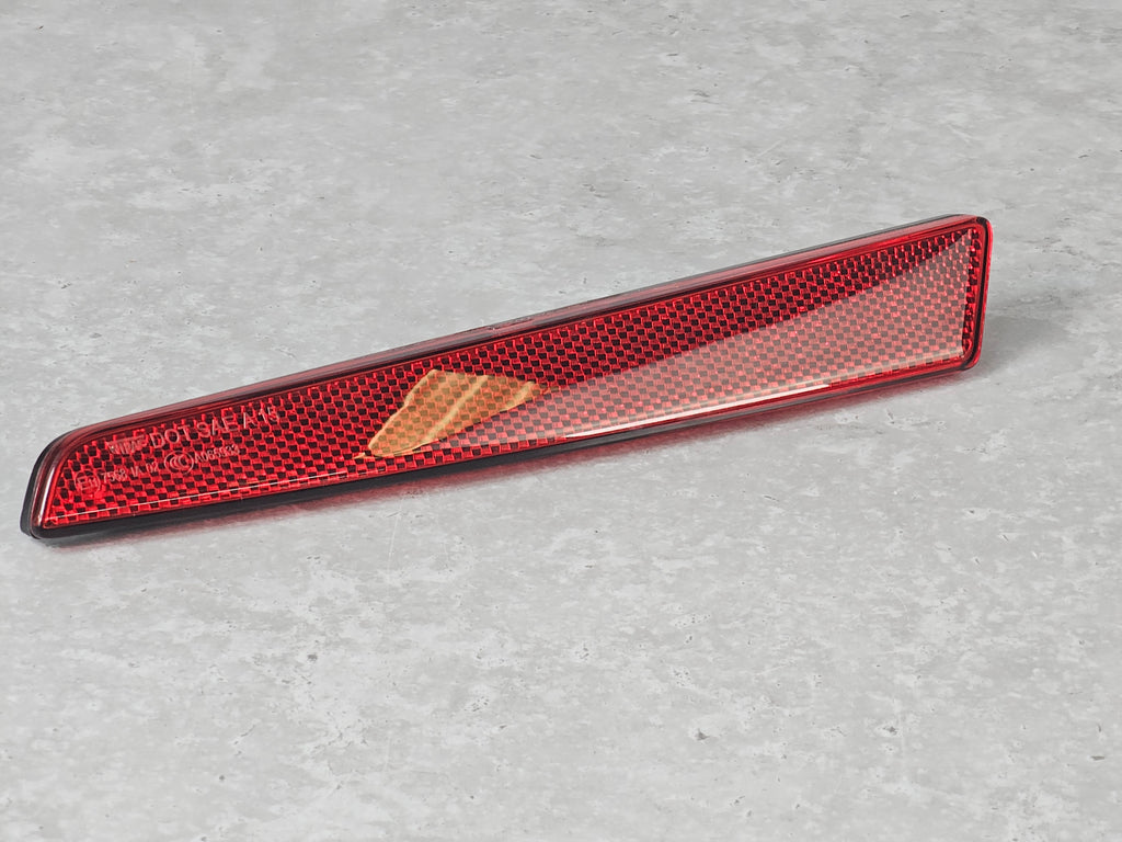 MCLAREN 720S REAR REFLECTOR LH PASSENGER SIDE 13A3760CP