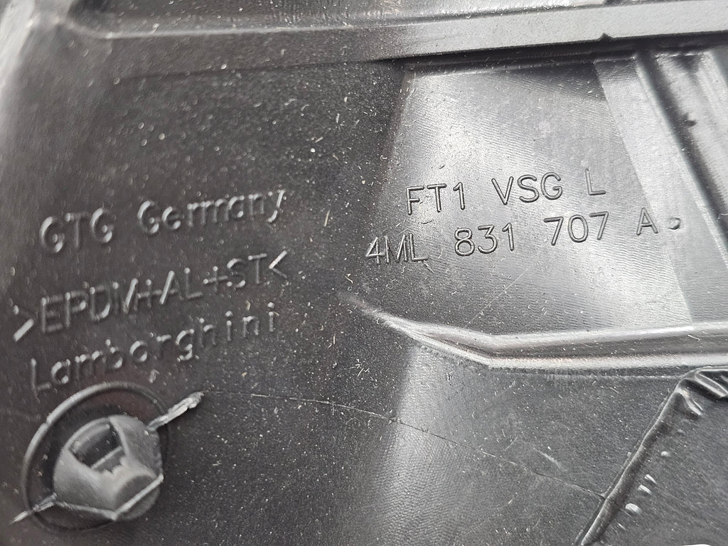 LAMBORGHINI URUS LEFT FRONT DOOR SEAL 4ML831707A