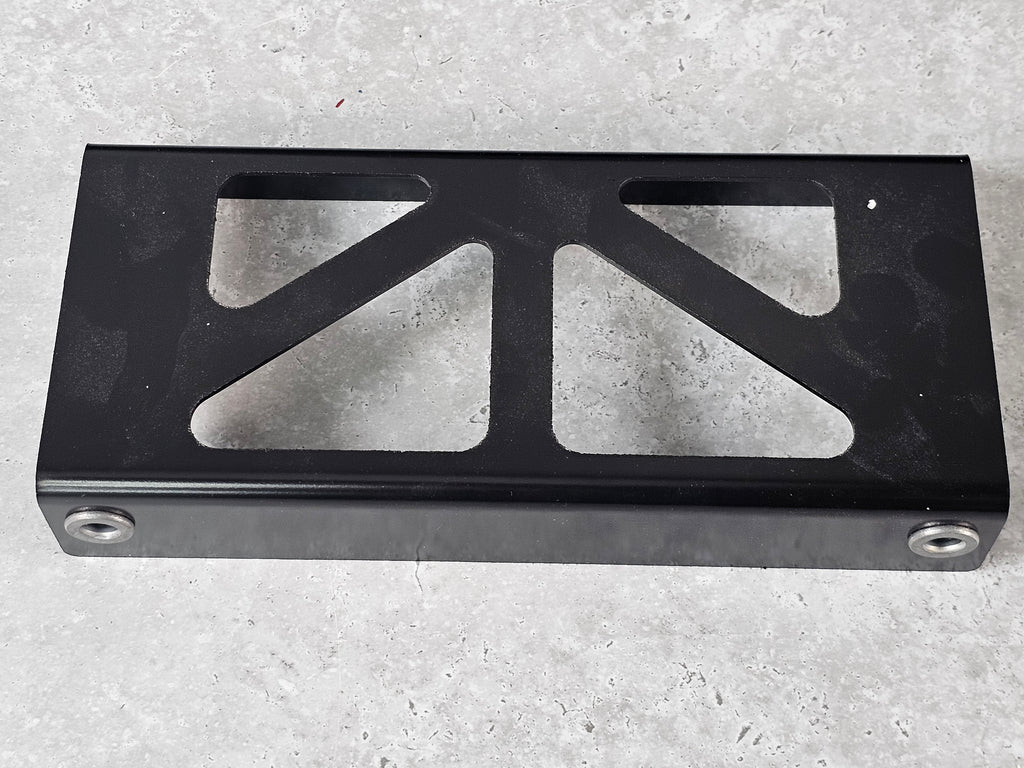 MCLAREN MP4-12C REAR DIFFUSER 
BRACKET RH DRIVER SIDE 11A1819CP