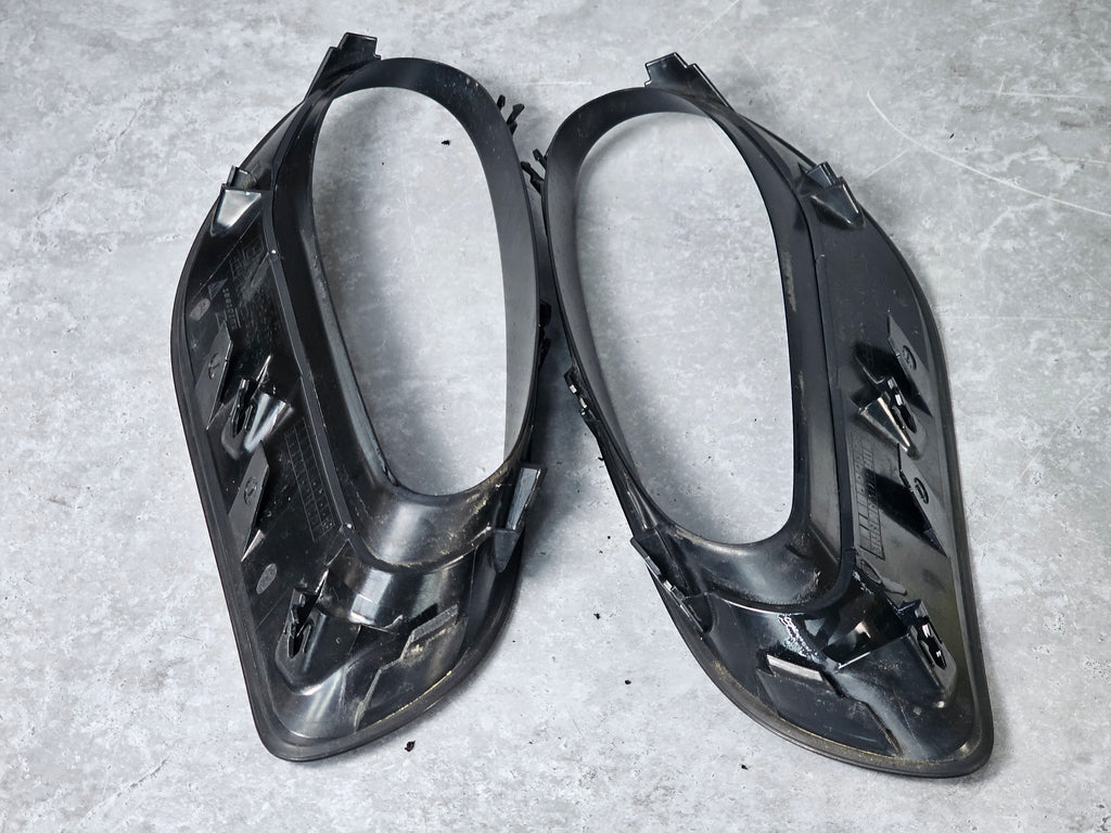 PORSCHE 991 TURBO/R/GT3/RS ’14-’20 SET OF AIR INTAKE COVERS BLACK 99150437100 / 99150437200