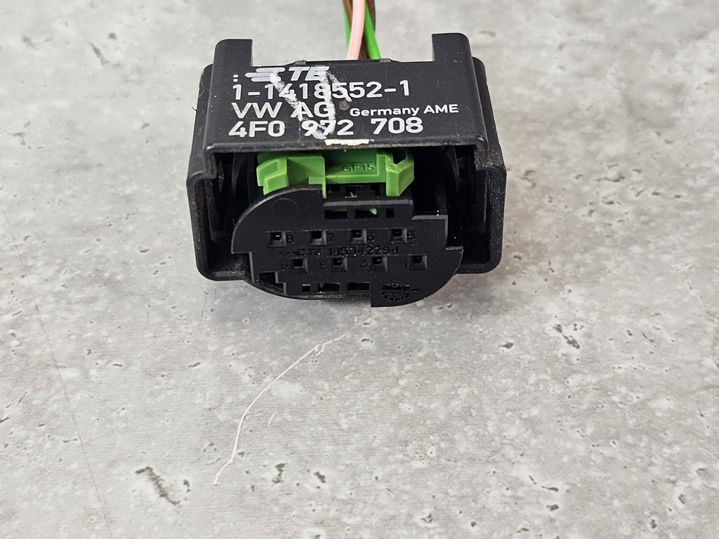 AUDI A3, A4, A5, A6, A7, A8, Q3, Q5 FRONT RADAR ACTIVE CRUISE CONTROL PLUG 4F0972708