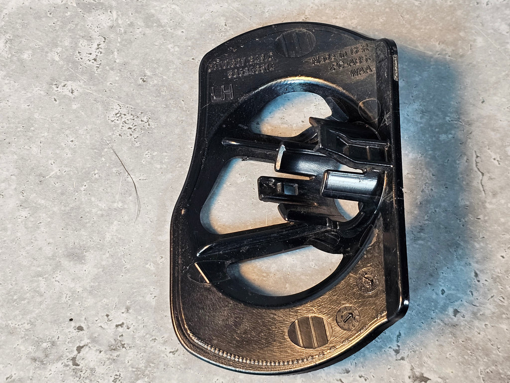 LAMBORGHINI HURACAN PARKING SENSOR HOLDER RH 4T0807350C