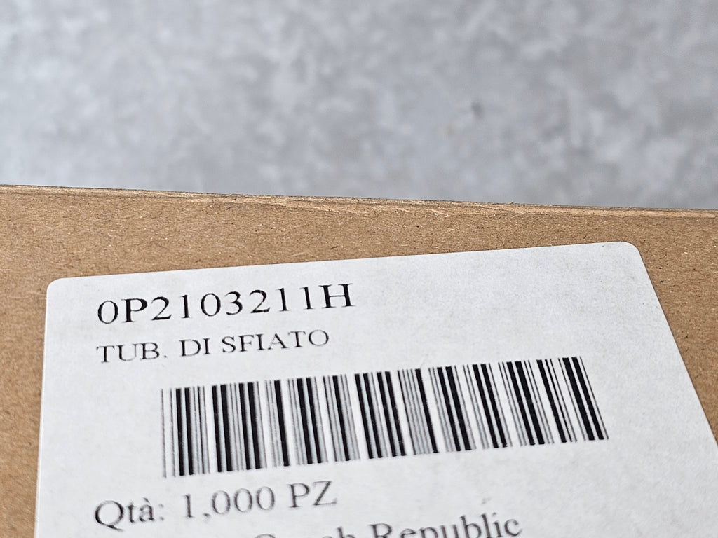 LAMBORGHINI URUS BREATHER LINE 0P2103211H
