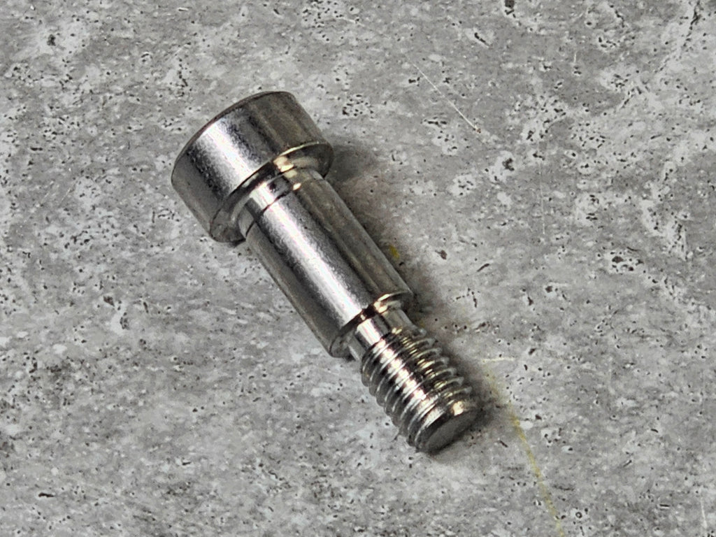 MCLAREN SHOULDER BOLT CAP HD M10 00RA021