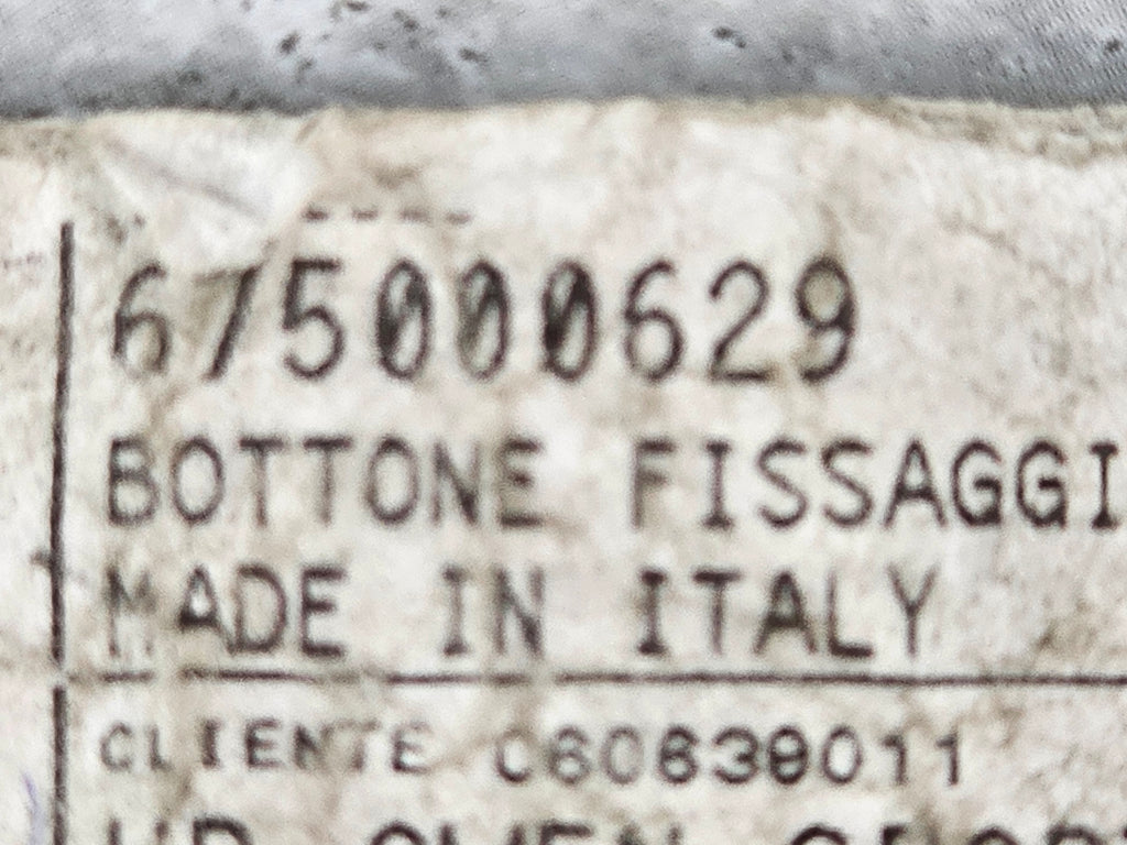 MASERATI LEVANTE FASTENER BUTTON 675000629