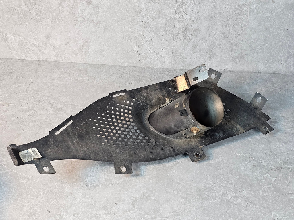 ASTON MARTIN DBX EXHAUST LEFT TIP GRILLE MY83-019489-BD