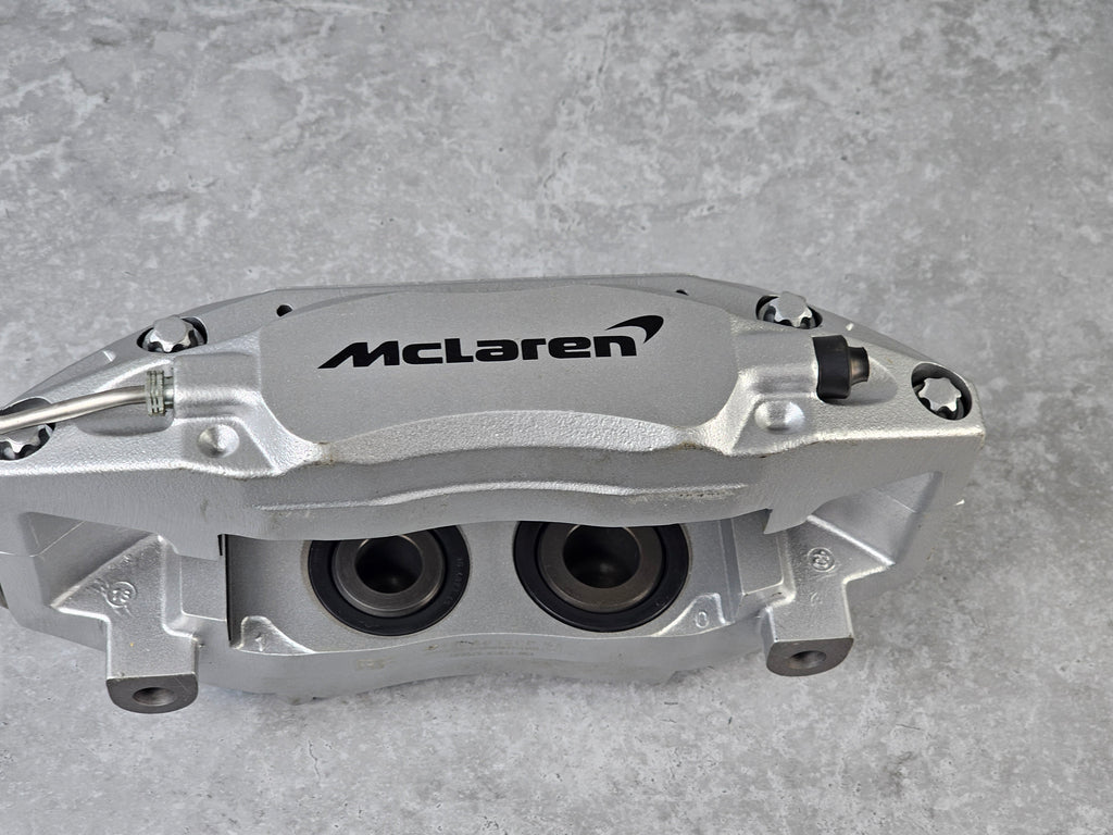 MCLAREN 540C IRON FRONT RIGHT CALIPER  13CA038CP (SILVER)