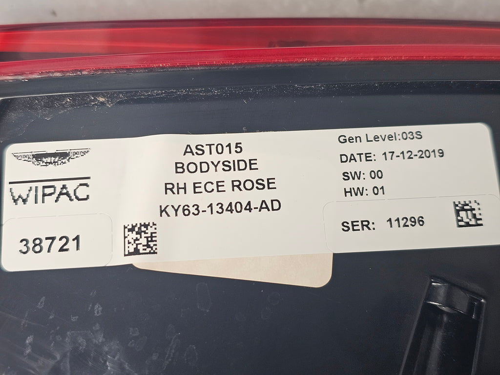 ASTON MARTIN VANTAGE 2019 ROW RED LENS RIGHT SIDE TAIL LAMP ASSEMBLY KY63-13404-AD