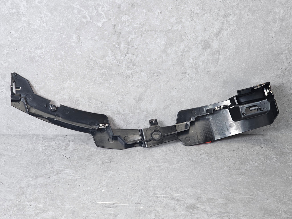 BENTLEY BRACKET FOR WHEEL HOUSING 3SD807055A